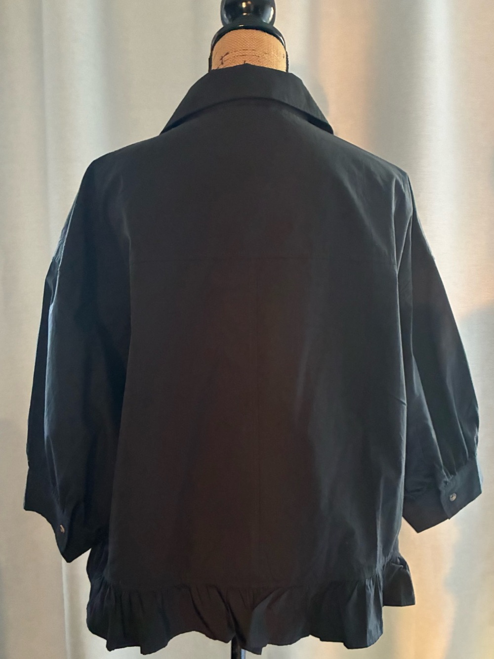 Black Ruffle-Hem Button Front Blouse - Picture 7 of 9